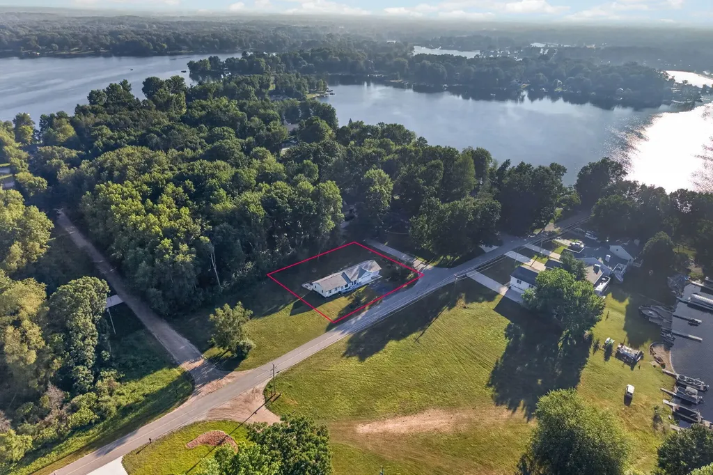 11328 Old Pierce Road Morton Township MI 49346