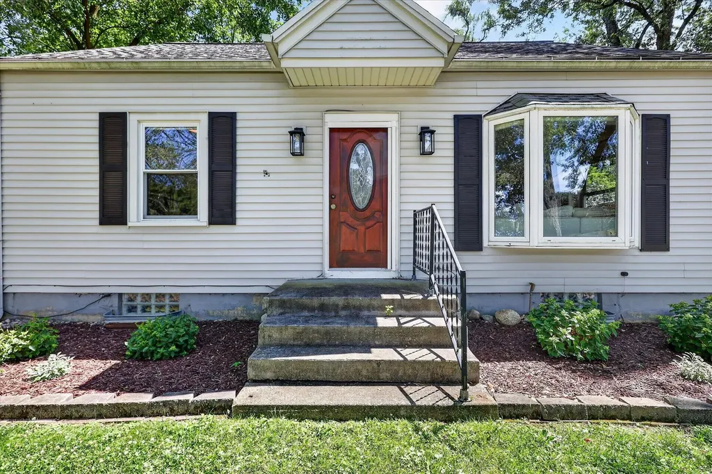 754 Collindale Avenue NW Grand Rapids City MI 49504