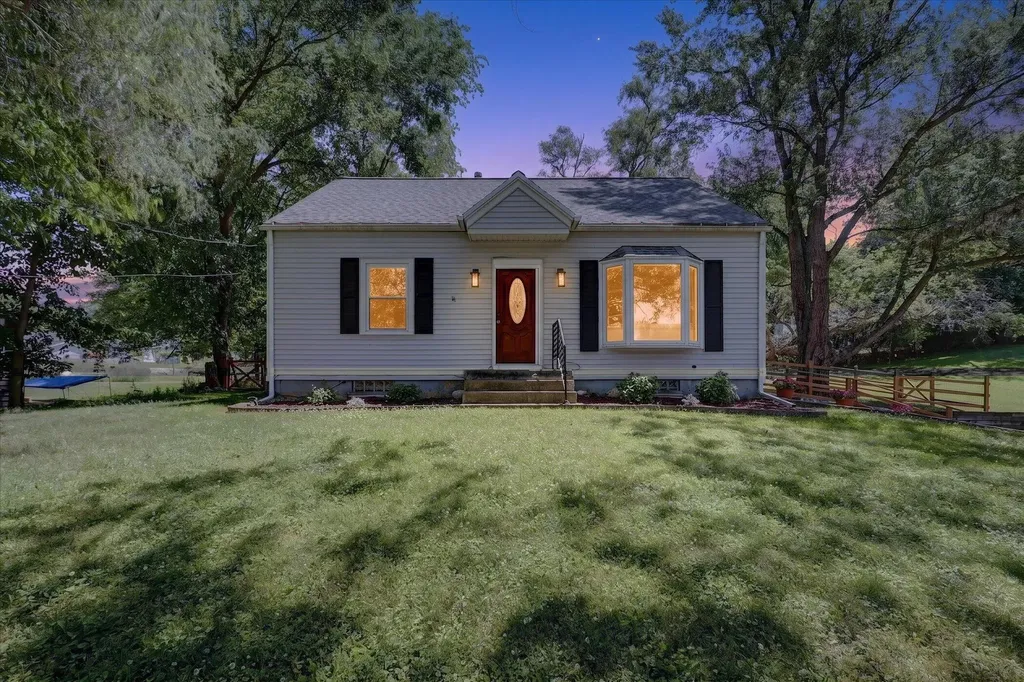 754 Collindale Avenue NW Grand Rapids City MI 49504