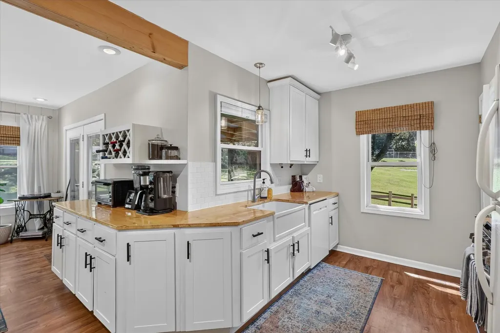 754 Collindale Avenue NW Grand Rapids City MI 49504