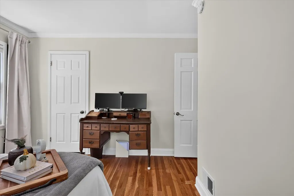 754 Collindale Avenue NW Grand Rapids City MI 49504