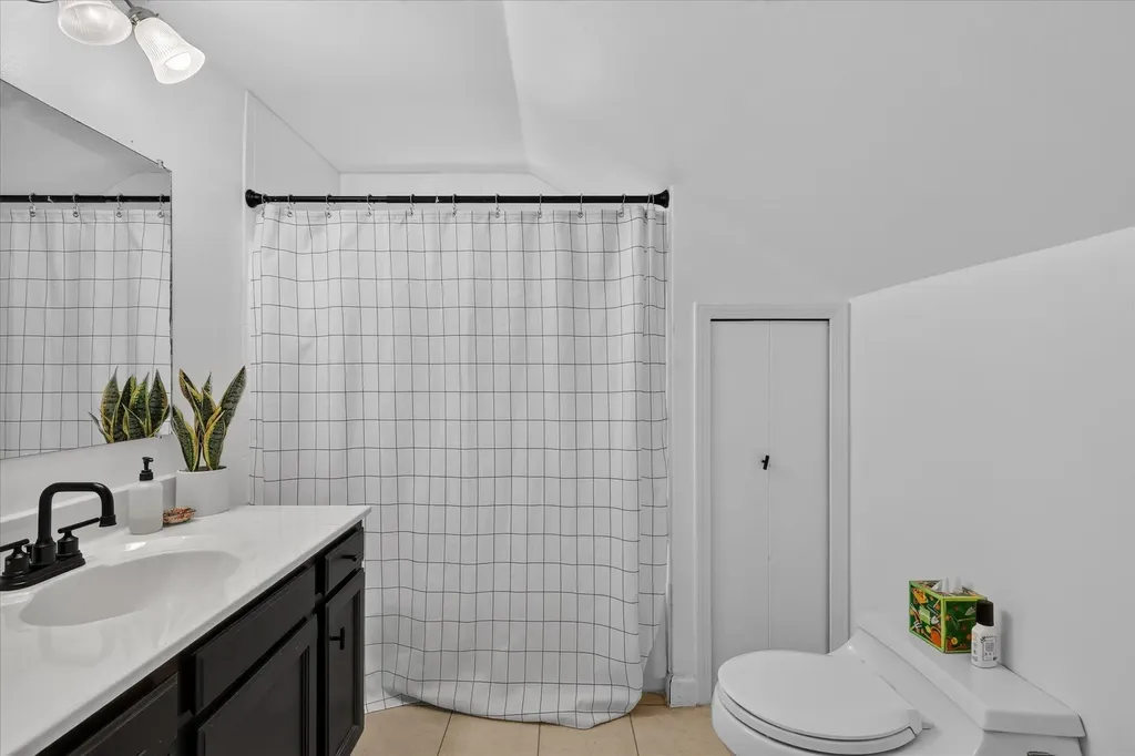 754 Collindale Avenue NW Grand Rapids City MI 49504