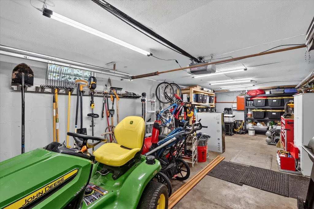 754 Collindale Avenue NW Grand Rapids City MI 49504
