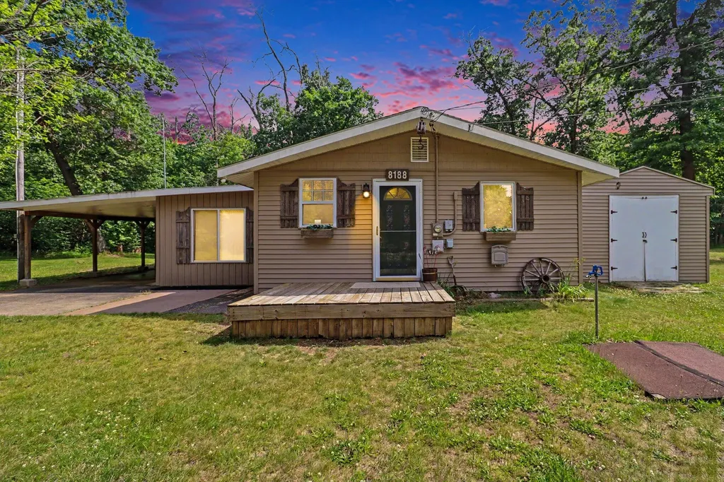 8188 E Woodruff Drive Big Prairie Township MI 49337
