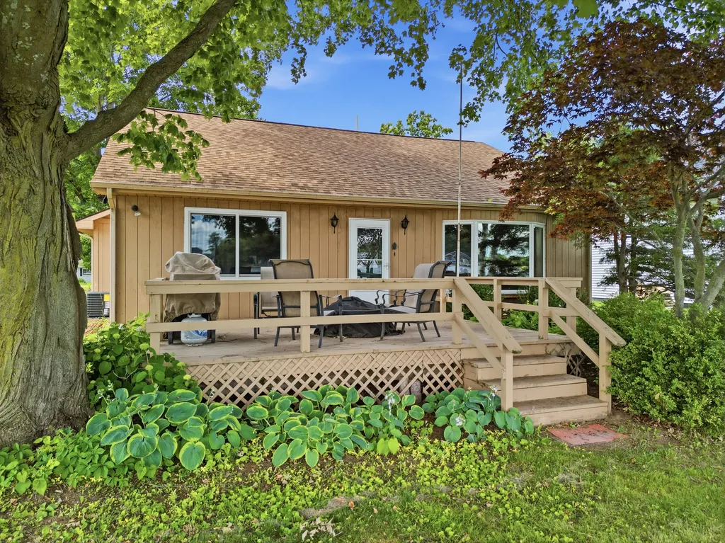 10860 3rd Street Morton Township MI 49346
