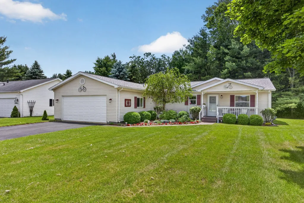 7597 Sunset Shores Drive Morton Township MI 49346