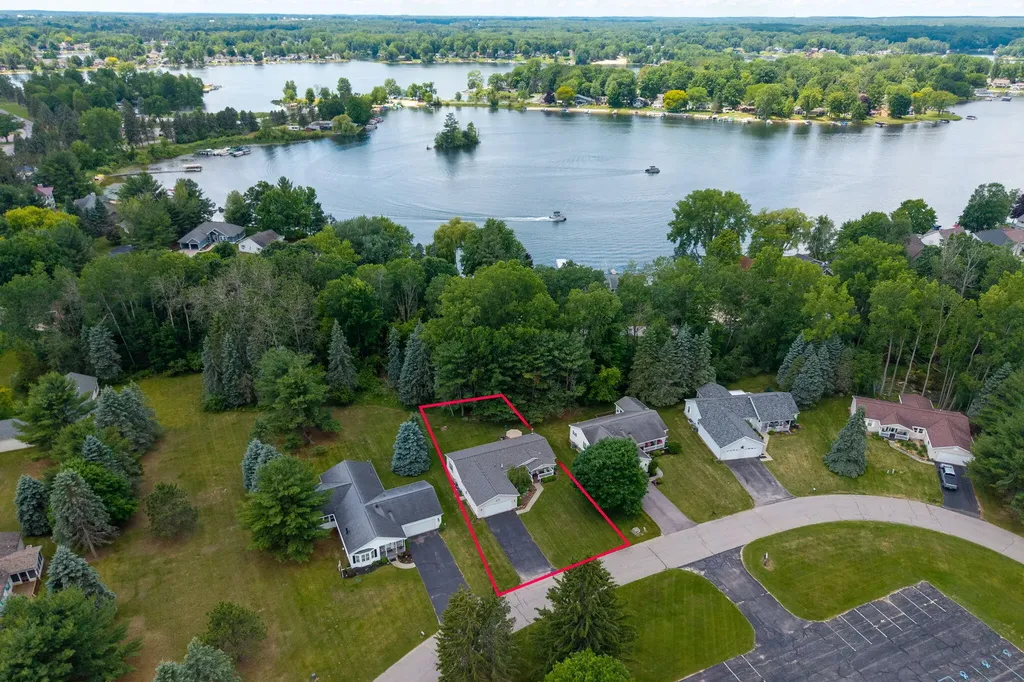 7597 Sunset Shores Drive Morton Township MI 49346