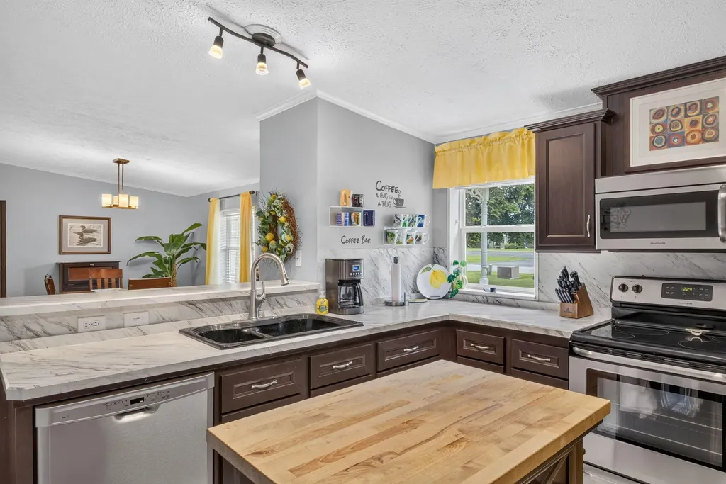 7597 Sunset Shores Drive Morton Township MI 49346