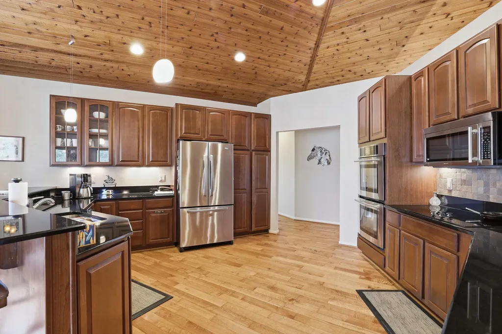6150 Willow Road West Bloomfield Charter Township MI 48324