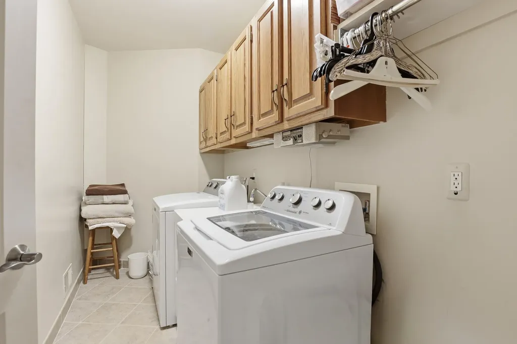 6150 Willow Road West Bloomfield Charter Township MI 48324
