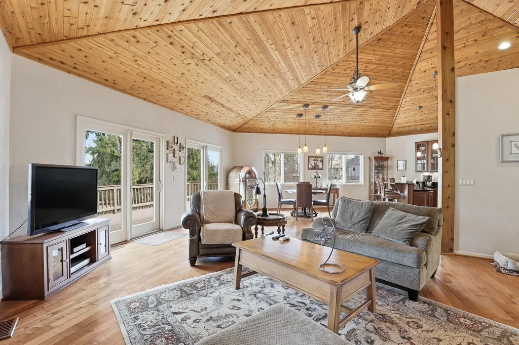 6150 Willow Road West Bloomfield Charter Township MI 48324