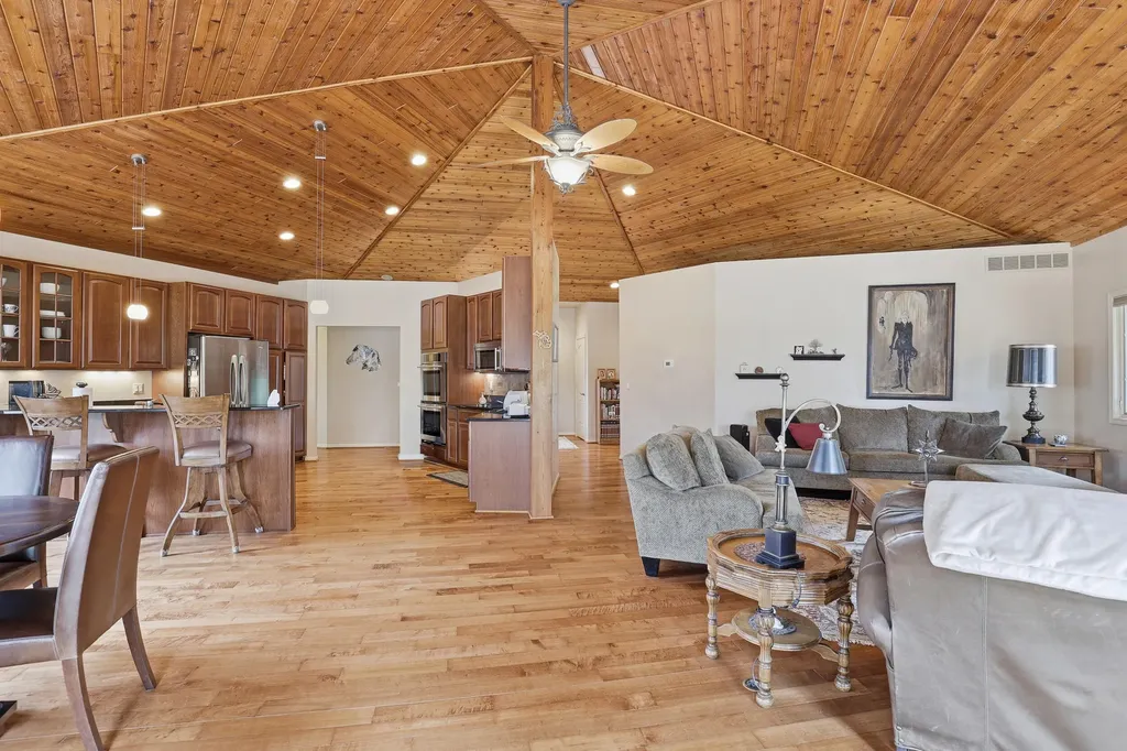 6150 Willow Road West Bloomfield Charter Township MI 48324