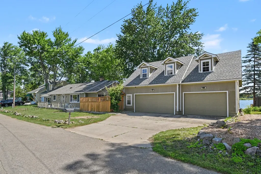 7848 Bay Meadow Morton Township MI 49346