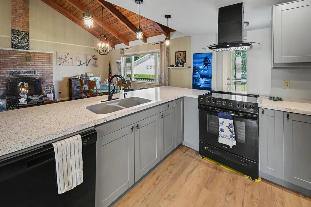 7848 Bay Meadow Morton Township MI 49346