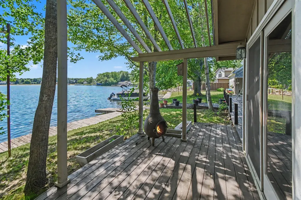 7848 Bay Meadow Morton Township MI 49346