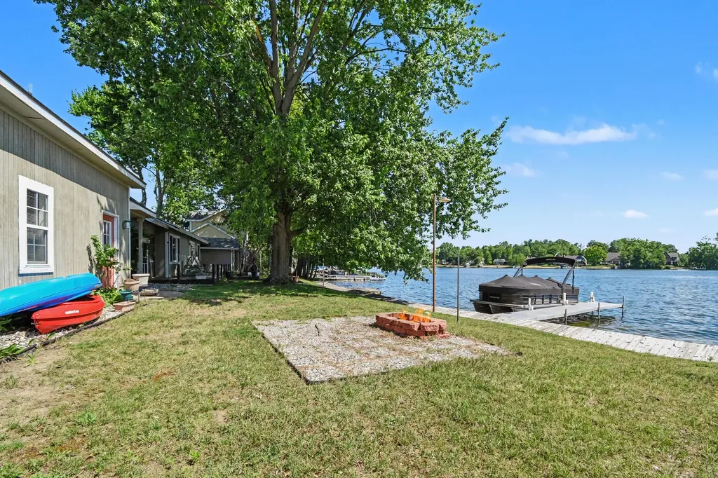 7848 Bay Meadow Morton Township MI 49346