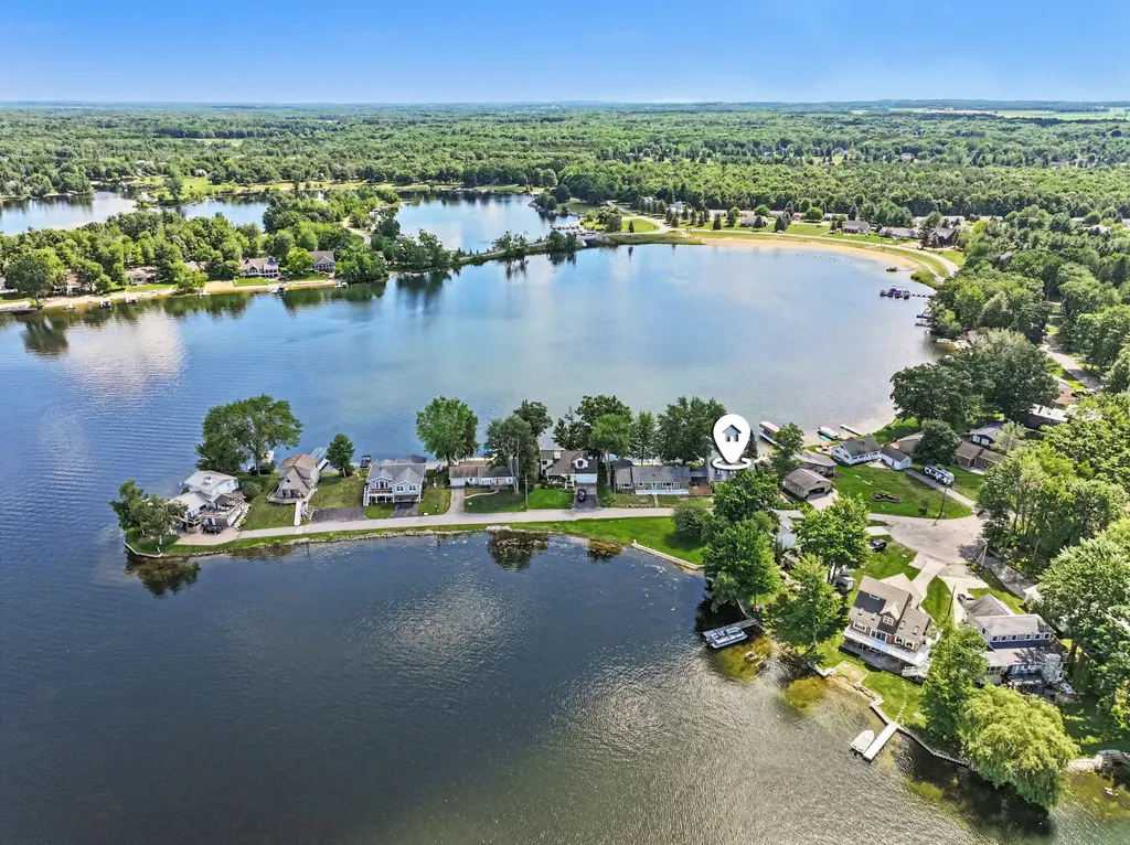 7848 Bay Meadow Morton Township MI 49346