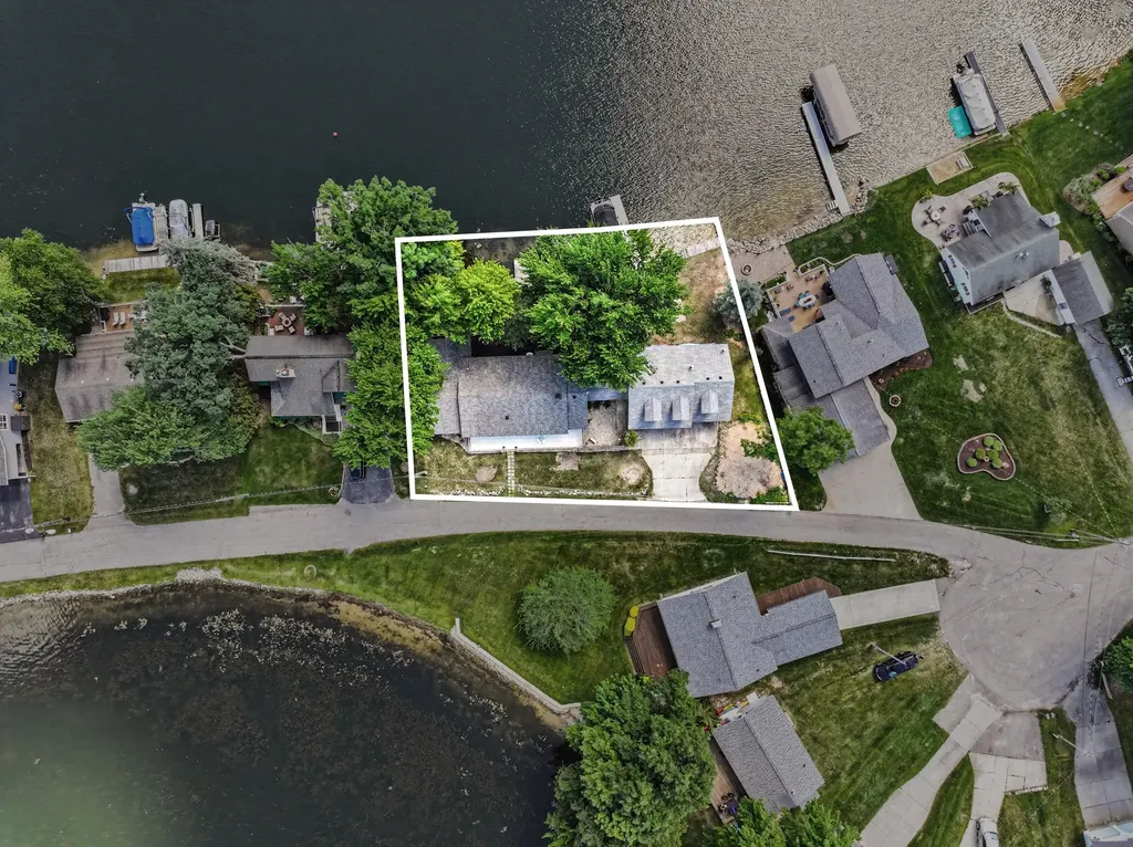 7848 Bay Meadow Morton Township MI 49346