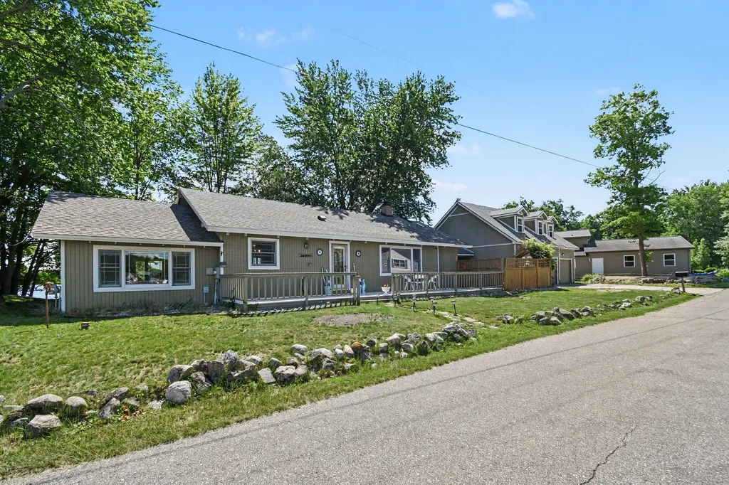 7848 Bay Meadow Morton Township MI 49346