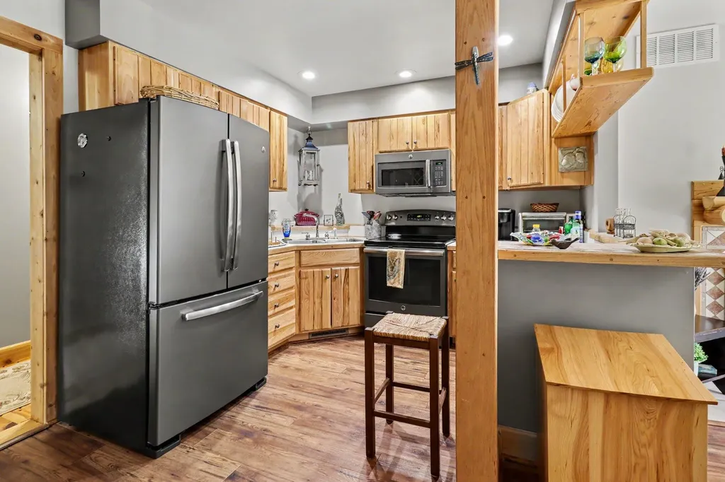 10035 Hawthorne Lane Morton Township MI 49346