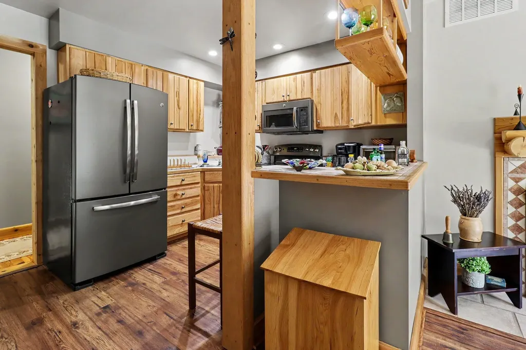 10035 Hawthorne Lane Morton Township MI 49346