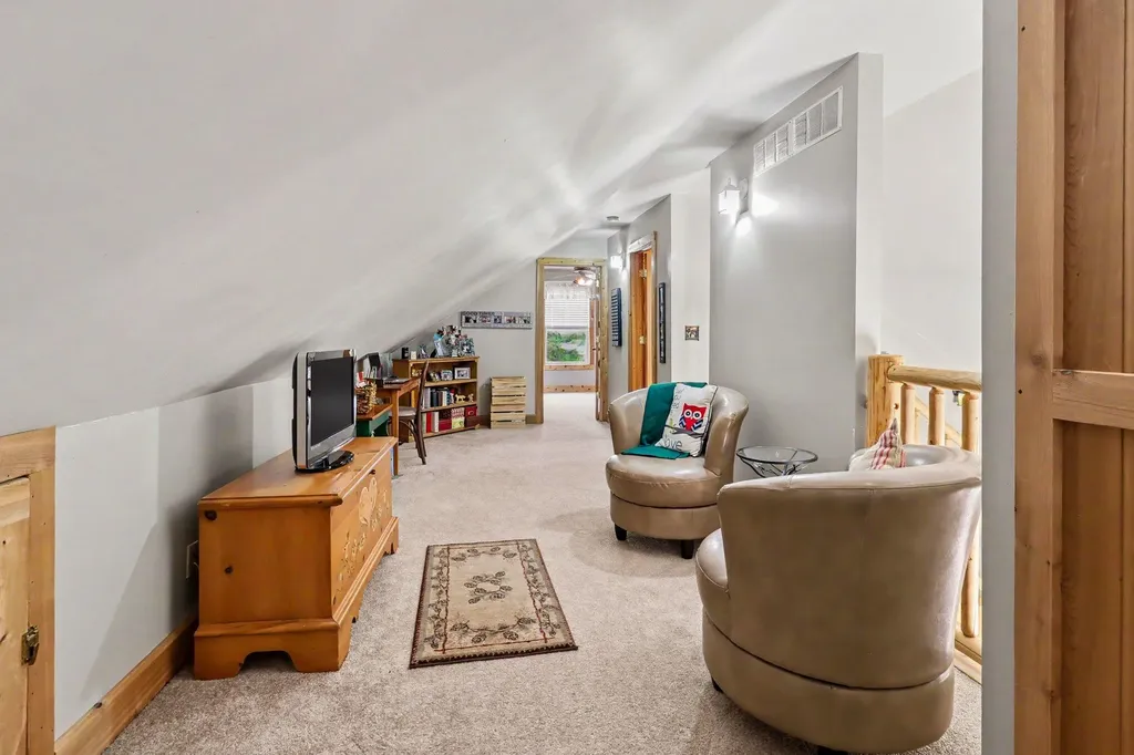 10035 Hawthorne Lane Morton Township MI 49346