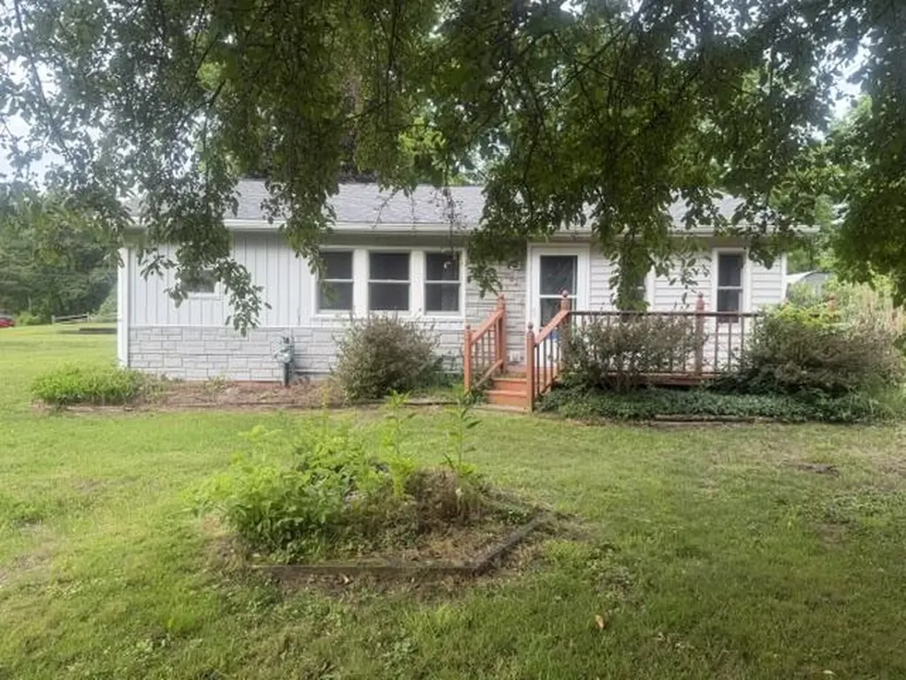 202 S Clay Street Newaygo City MI 49337