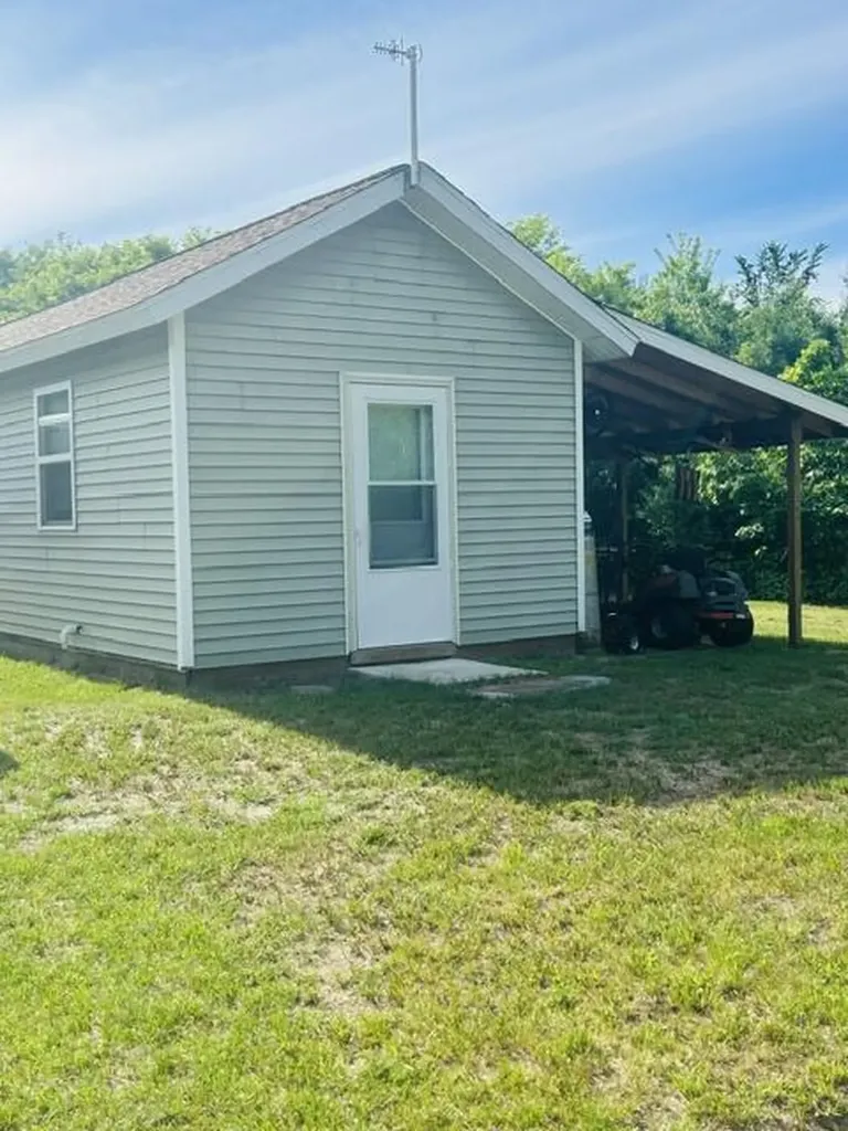 2304 115th Avenue Evart Township MI 49631