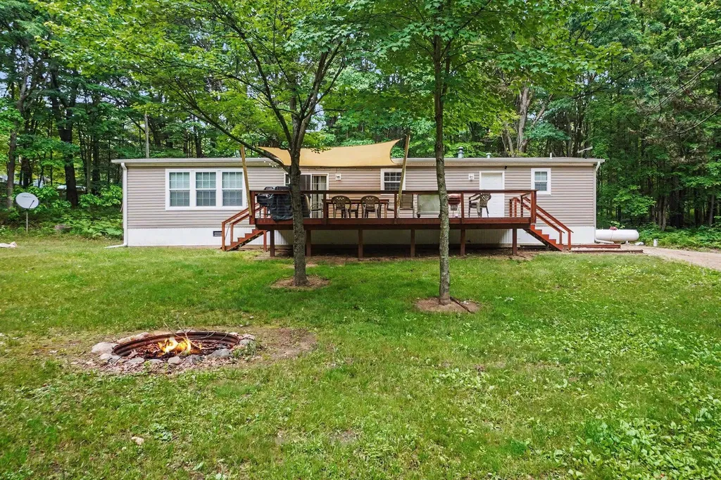 7672 E 48th Street Pinora Township MI 49623