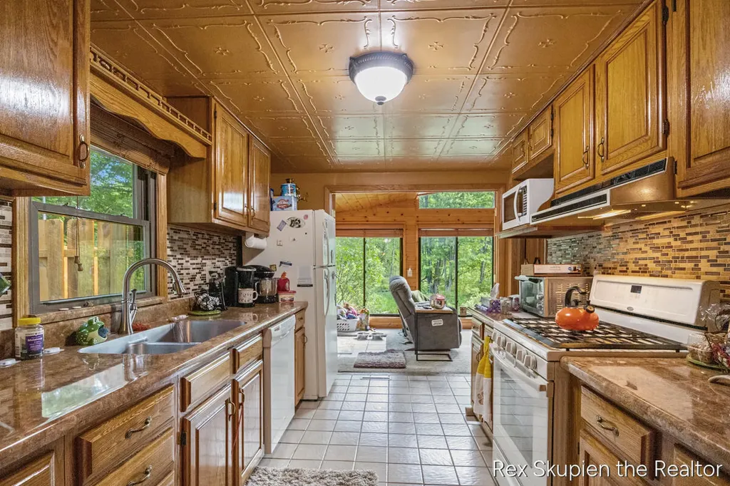 3497 W Baseline Road Lincoln Township MI 49349