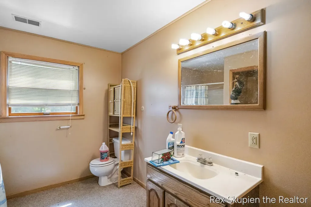 3497 W Baseline Road Lincoln Township MI 49349