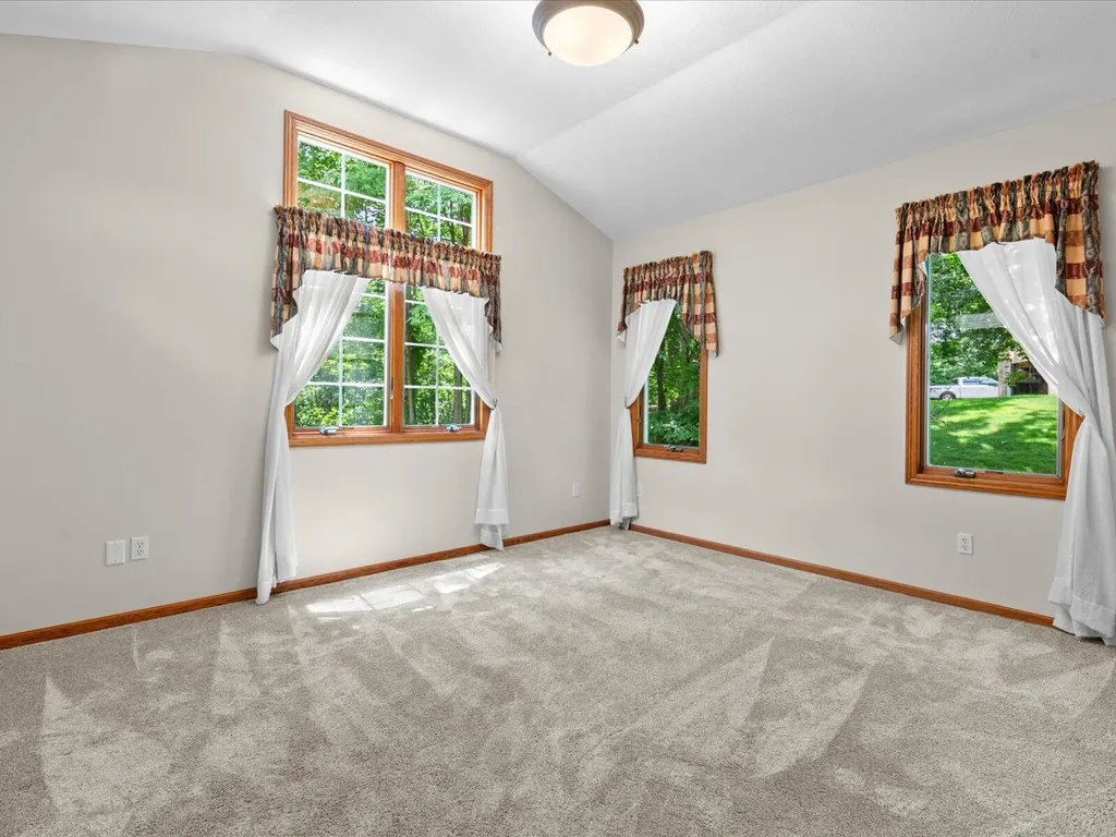 3475 Trail West Drive NE Grand Rapids Charter Township MI 49525