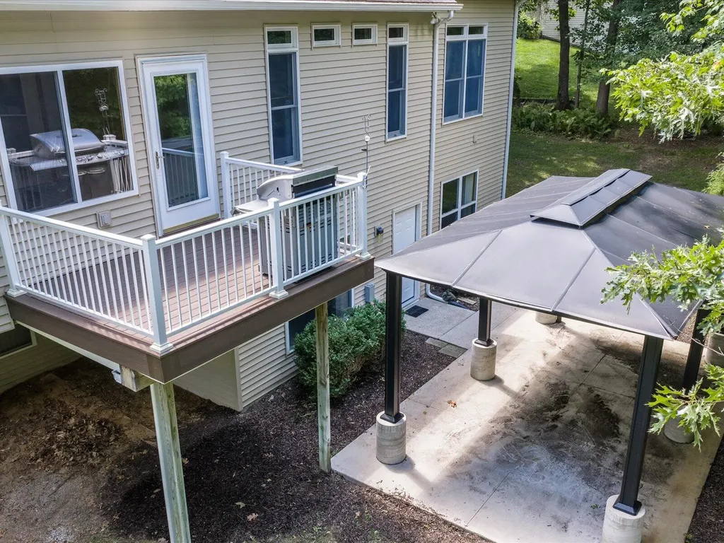 3475 Trail West Drive NE Grand Rapids Charter Township MI 49525