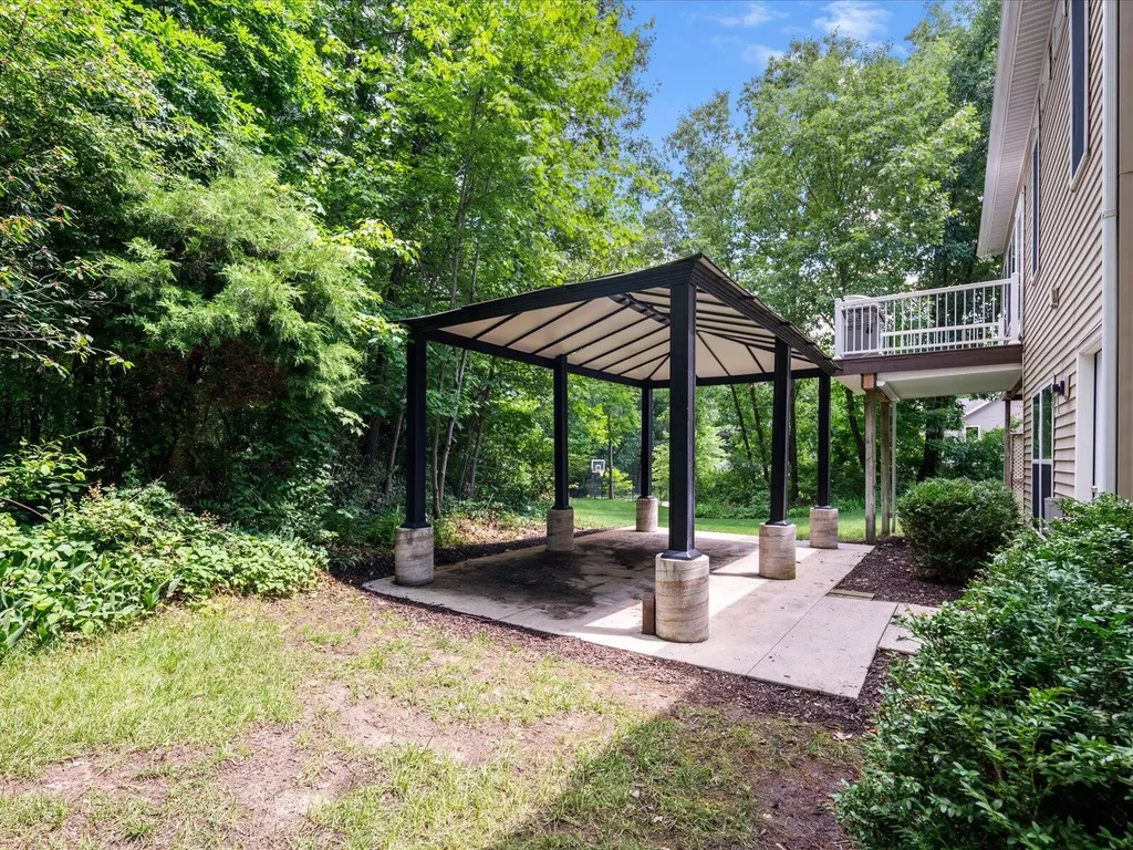 3475 Trail West Drive NE Grand Rapids Charter Township MI 49525