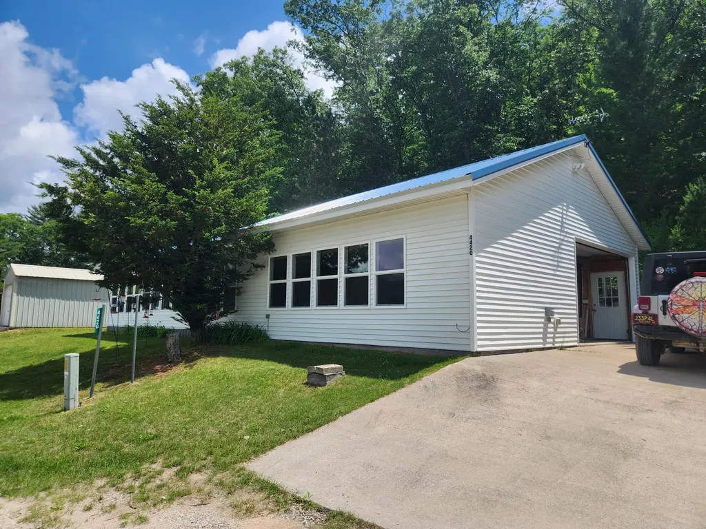 4420 S Nugent View Lane Sweetwater Township MI 49304