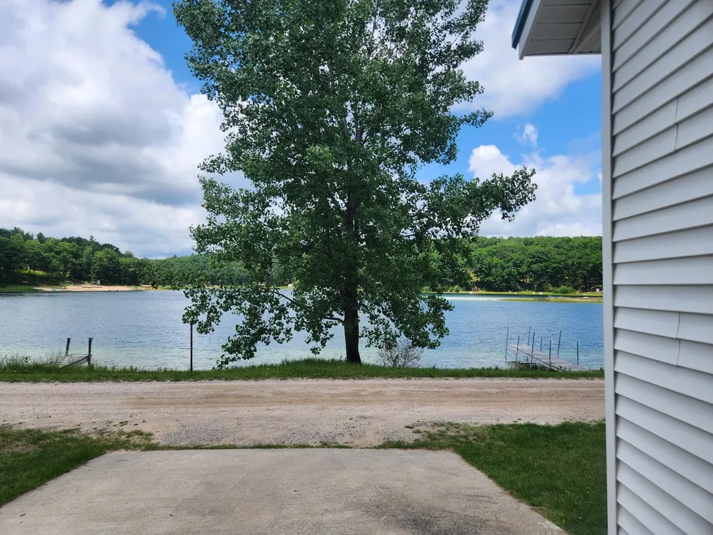 4420 S Nugent View Lane Sweetwater Township MI 49304