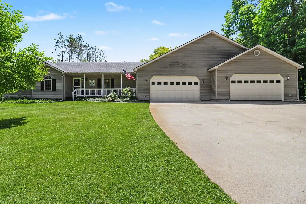 7245 River Road Osceola Township MI 49631