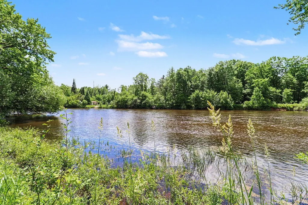 7245 River Road Osceola Township MI 49631