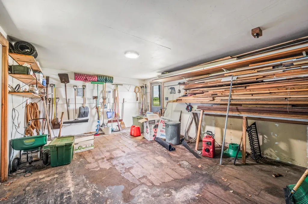 339 Mcnitt Road Manistee Township MI 49660