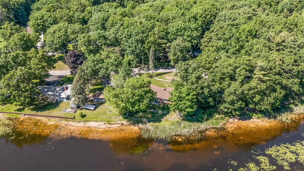 339 Mcnitt Road Manistee Township MI 49660
