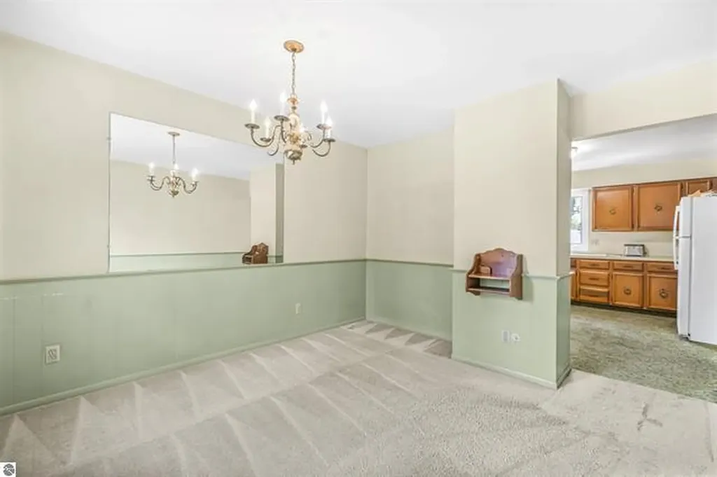424 Crestview Place Cadillac City MI 49601