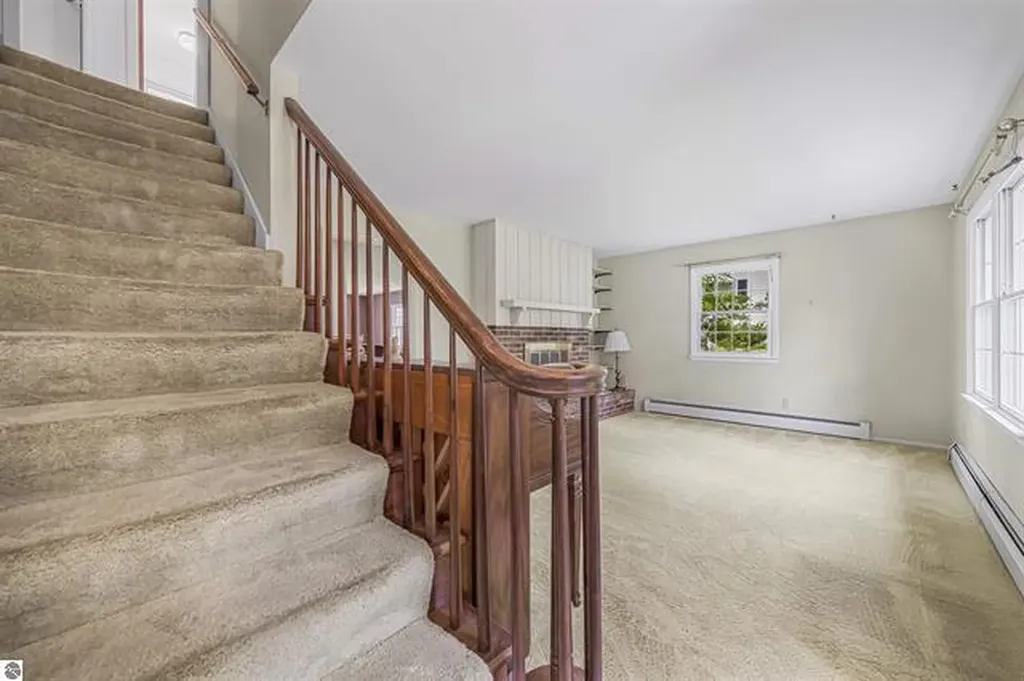 424 Crestview Place Cadillac City MI 49601