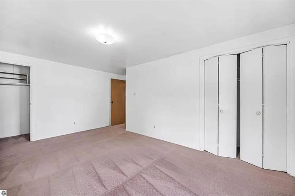 424 Crestview Place Cadillac City MI 49601
