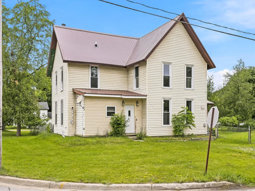 1321 Colburn Avenue Big Rapids Charter Township MI 49307