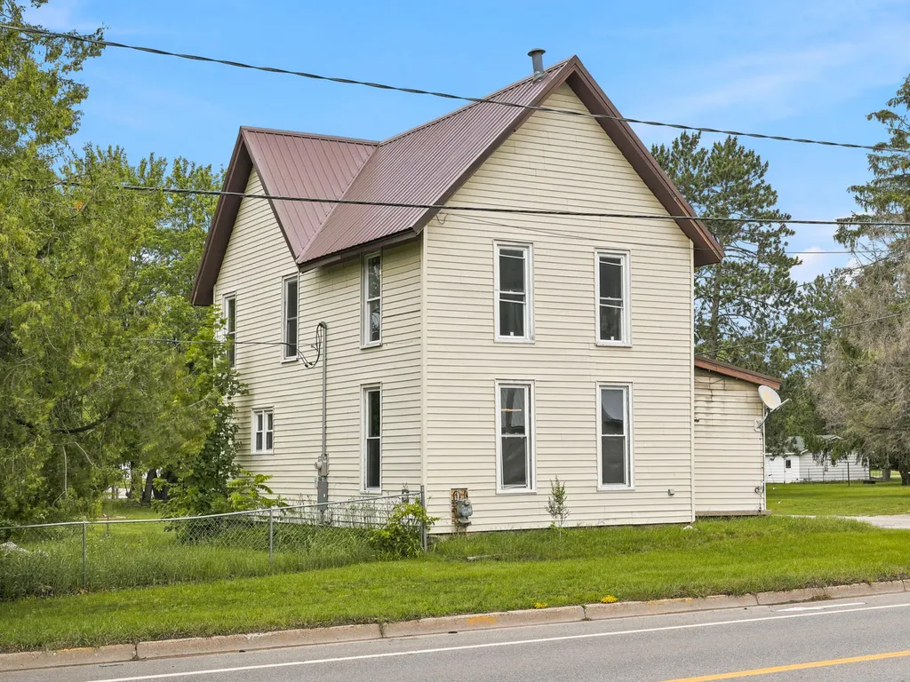 1321 Colburn Avenue Big Rapids Charter Township MI 49307