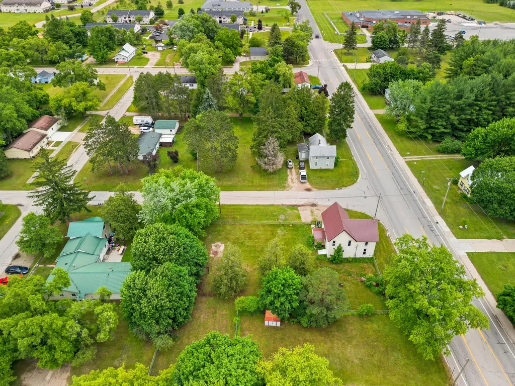 1321 Colburn Avenue Big Rapids Charter Township MI 49307