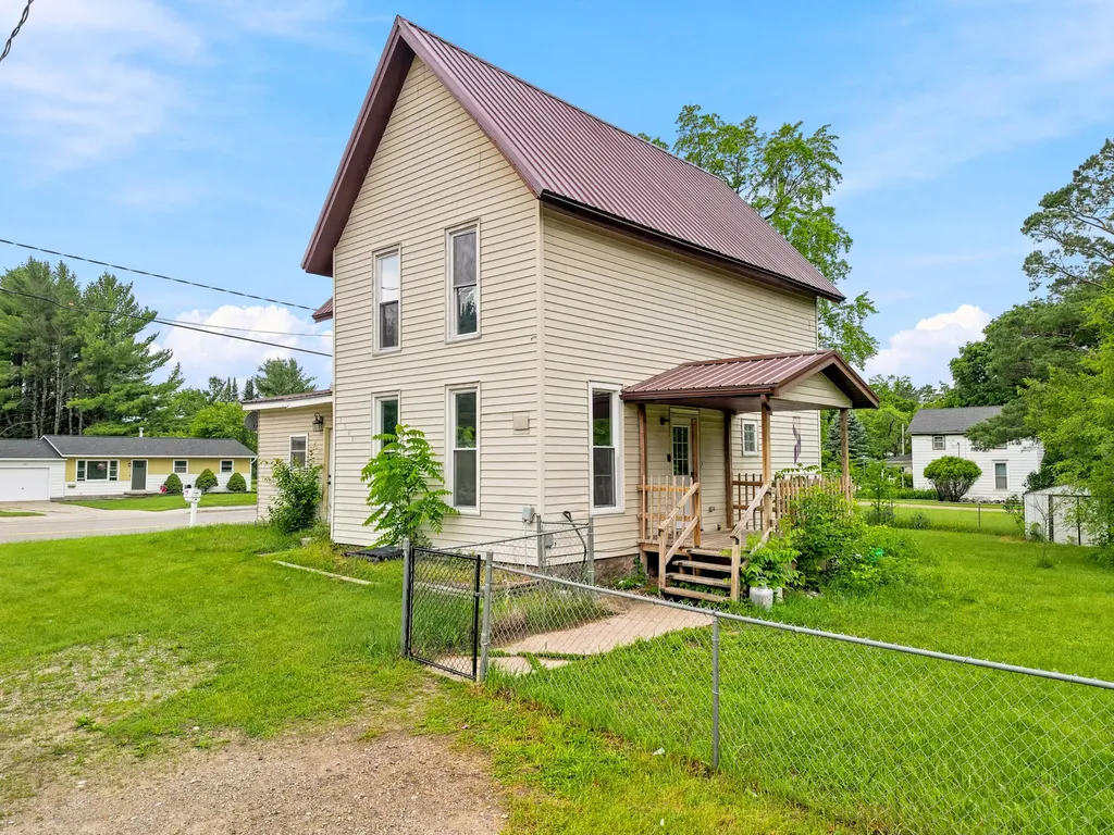 1321 Colburn Avenue Big Rapids Charter Township MI 49307