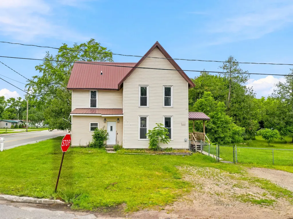 1321 Colburn Avenue Big Rapids Charter Township MI 49307