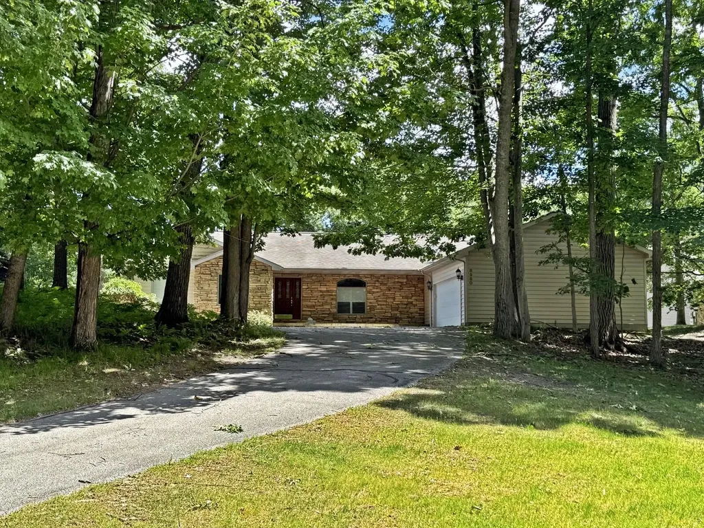 8980 Canyon Springs Court Morton Township MI 49346