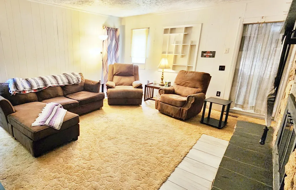 2100 Newcosta Avenue Aetna Township MI 49337